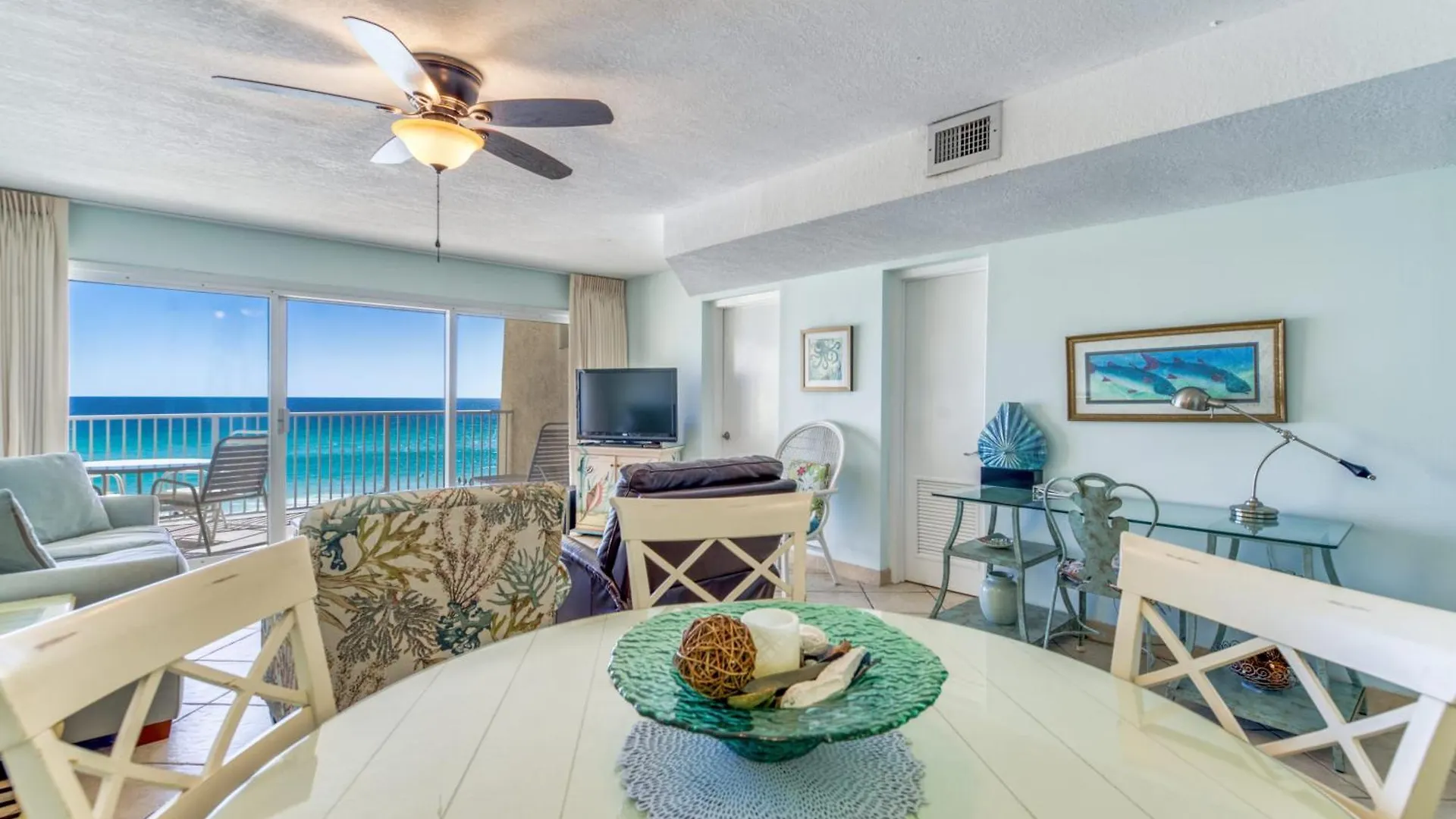 Beach House Condominiums B405 - Beachfront With Pool, Wifi, & Beach Service Destin United States