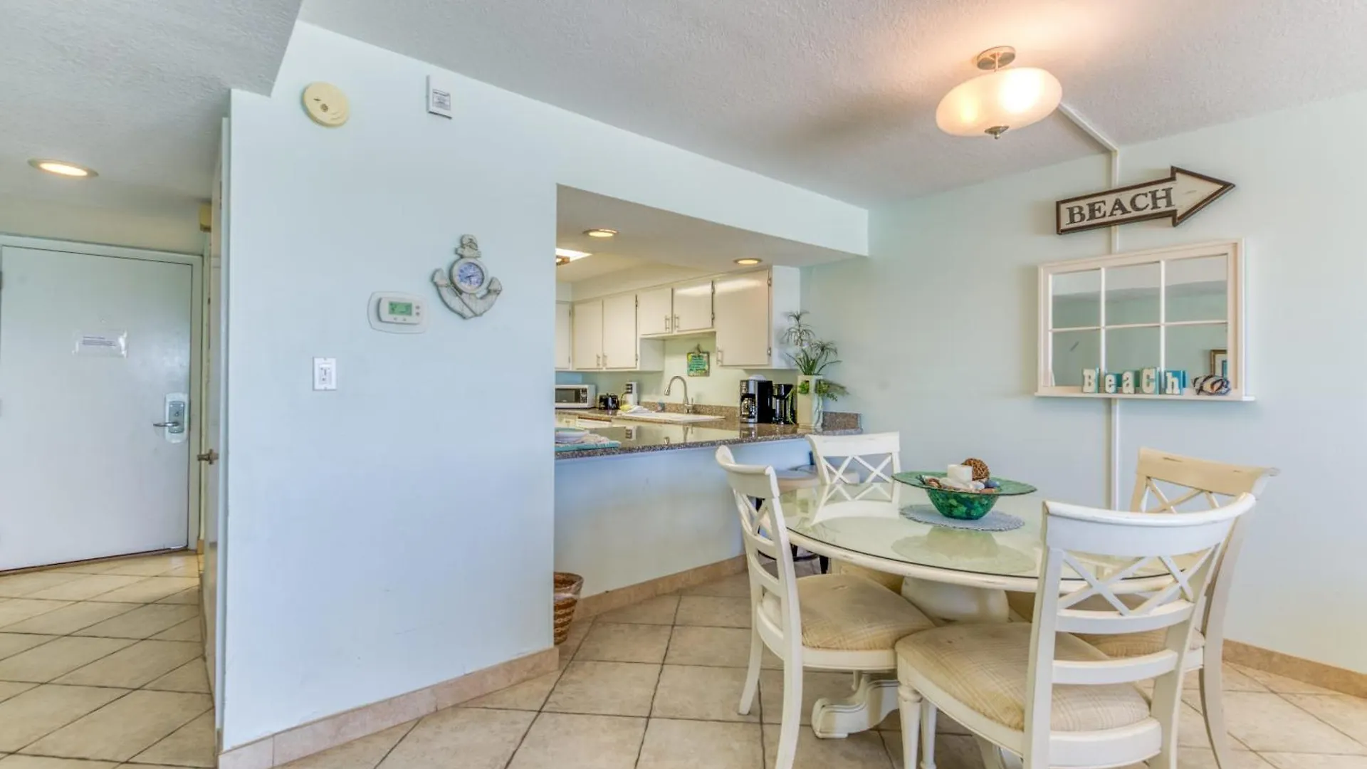 Beach House Condominiums B405 - Beachfront With Pool, Wifi, & Beach Service Destin Apartment