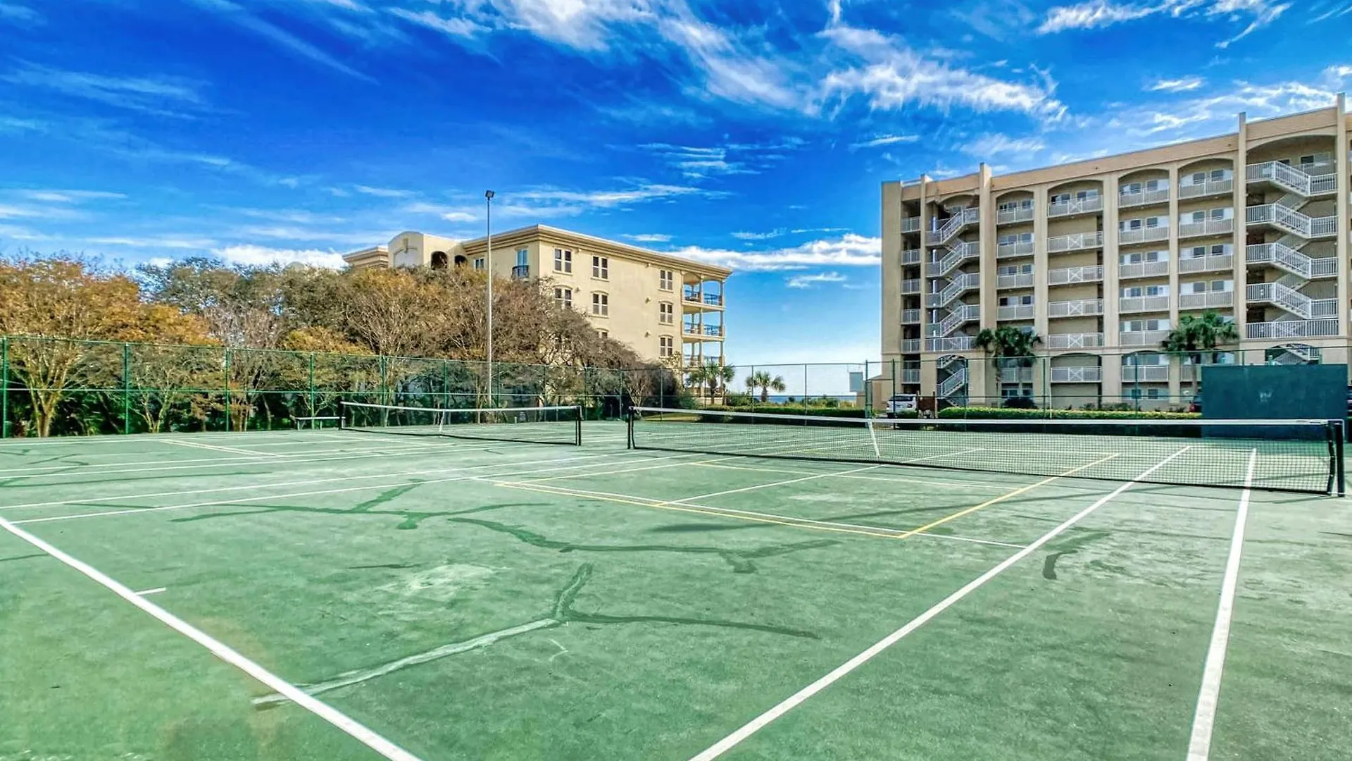 Beach House Condominiums B405 - Beachfront With Pool, Wifi, & Beach Service Destin